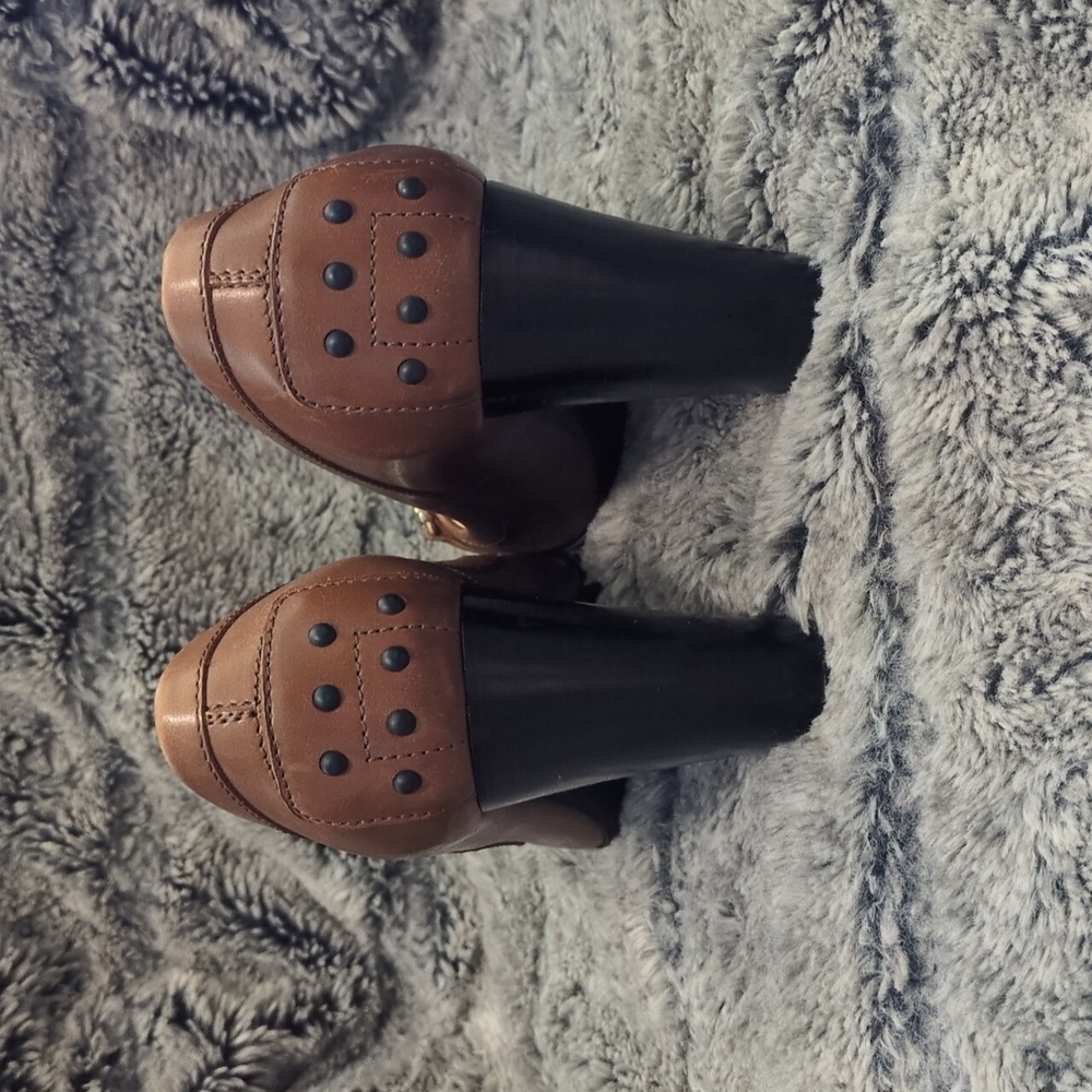 Tod's Brown Leather Loafer Pumps With Gold Accents Sz EU 38/ US 7 - Picture 3 of 5